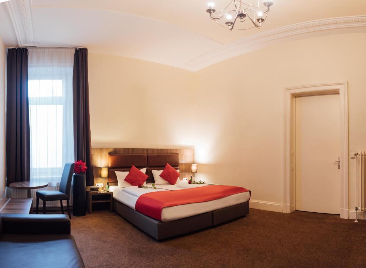 Hotel Koenigshof ハンブルク エクステリア 写真