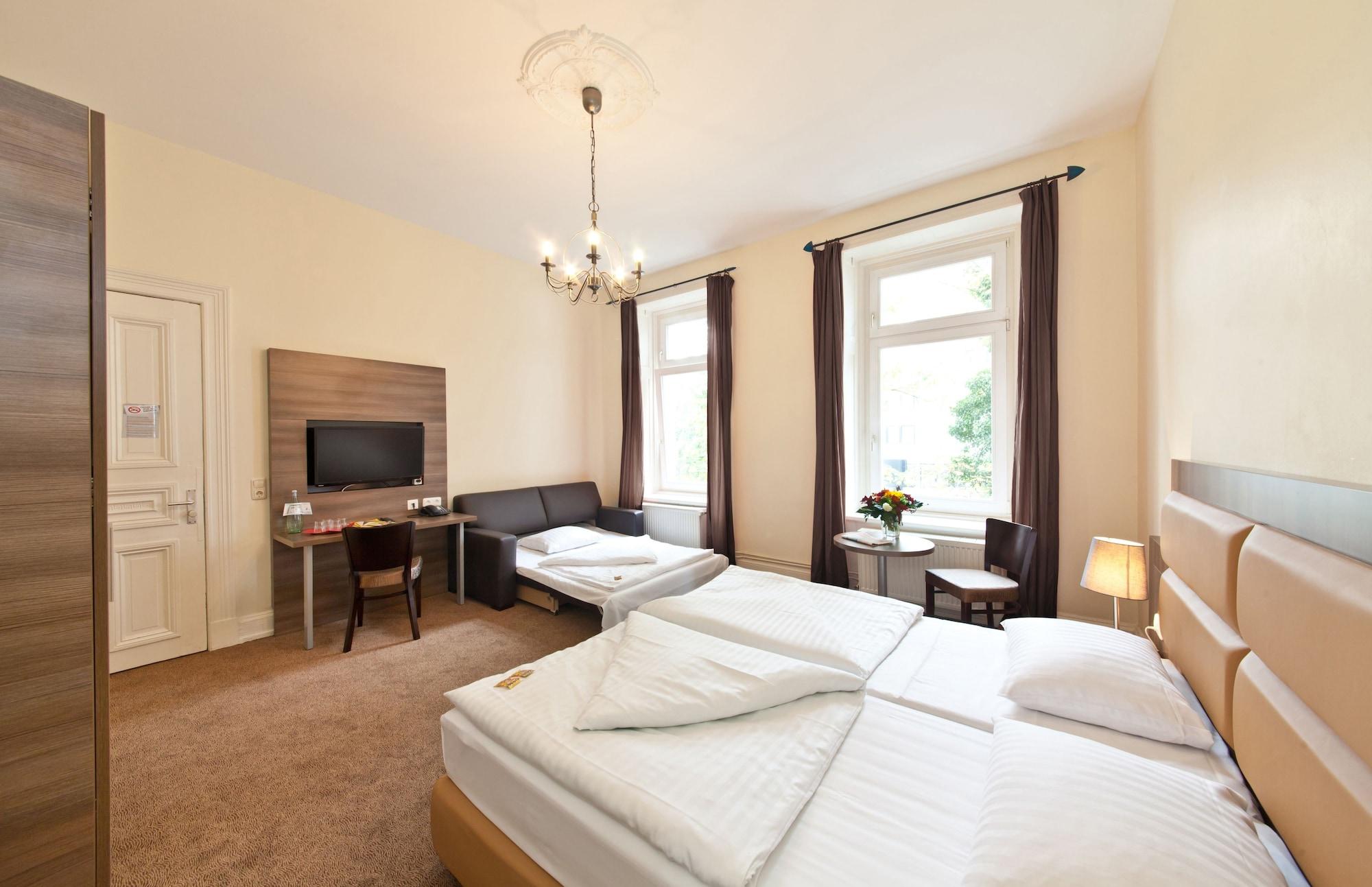 Hotel Koenigshof ハンブルク エクステリア 写真