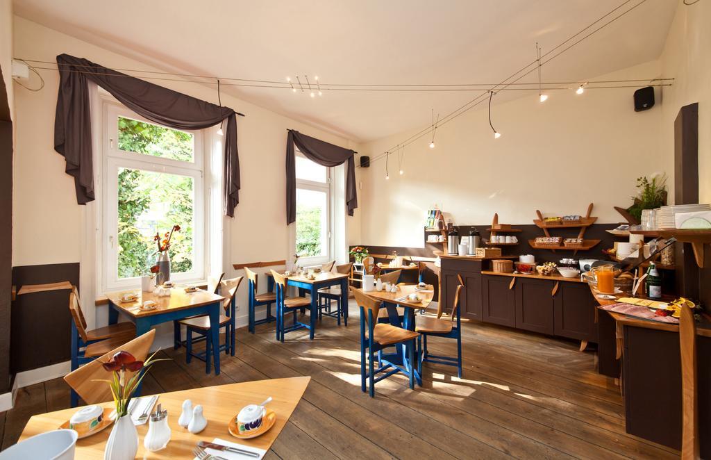 Hotel Koenigshof ハンブルク エクステリア 写真